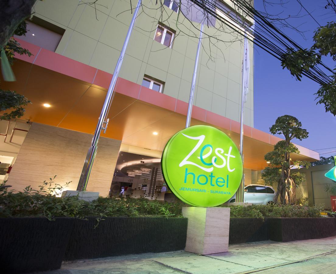 Zest Jemursari By Swiss-Belhotel International Surabaia Exterior foto